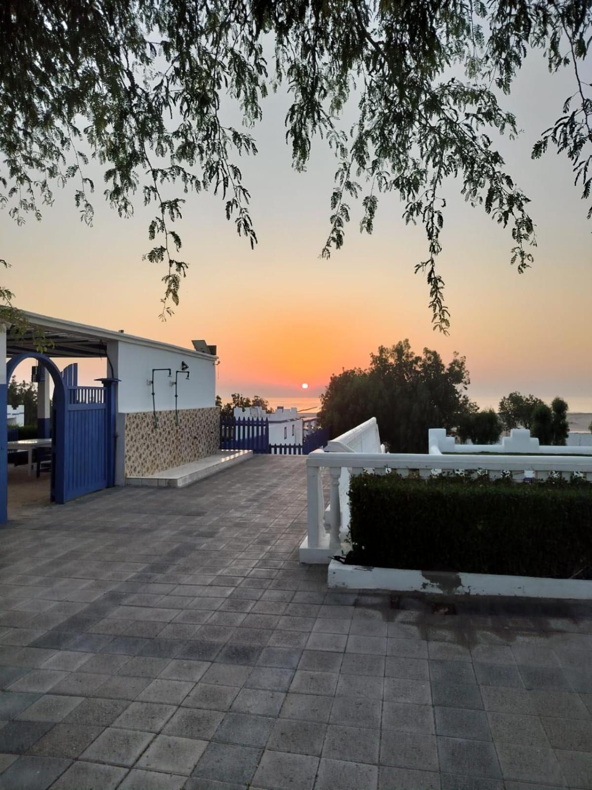 Al-Ashkhara Beach Resort منتجع شاطئ الأشخرة Эш-Шаркия Экстерьер фото