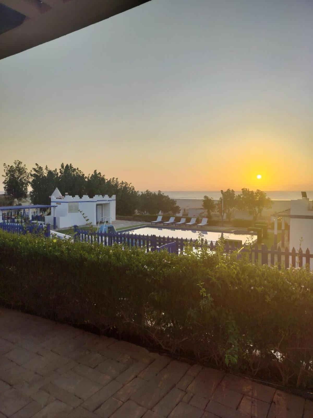 Al-Ashkhara Beach Resort منتجع شاطئ الأشخرة Эш-Шаркия Экстерьер фото